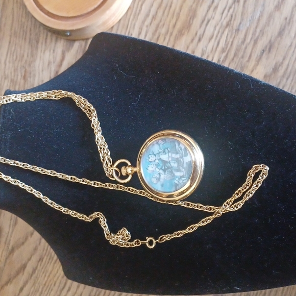 Vintage MJ Hummel (Brother's& Sisters Collection) Rose Gold Plated Pocket Watch. - Picture 8 of 10